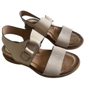 Sofft Women's Cream Sandals